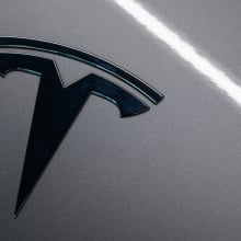 Tesla logo