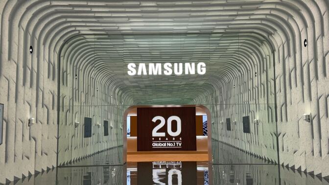 large entrance to Samsung exhibit